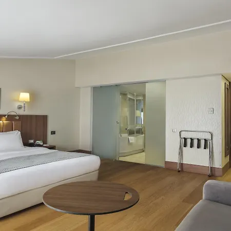 Old By Ihg Hotel 4*