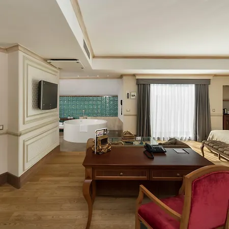 Old By Ihg Hotel